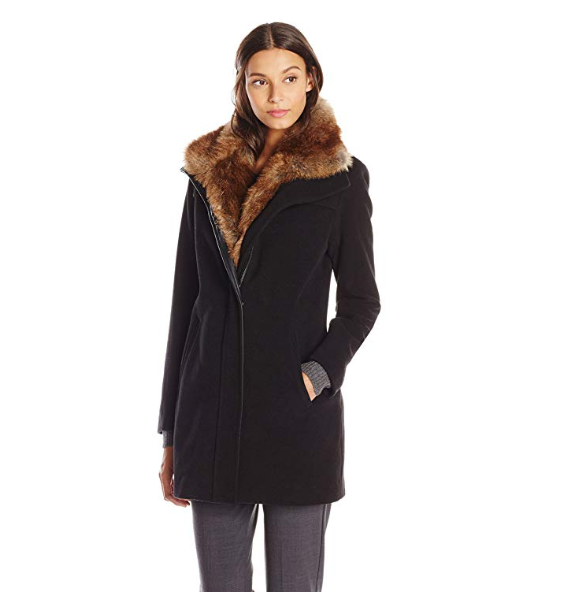 Женское пальто от Lark & Ro