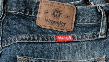 Wrangler — главный магазин для ценителей оригинальных узоров и ковбойской эстетики